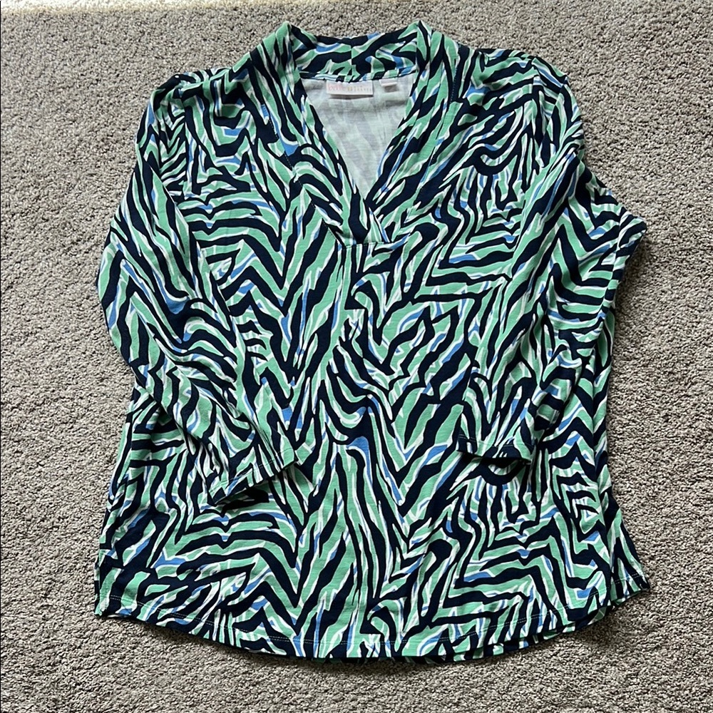 Belle by Kim Gravel Green and Blue Graphic 3/4 Sleeve Blouse